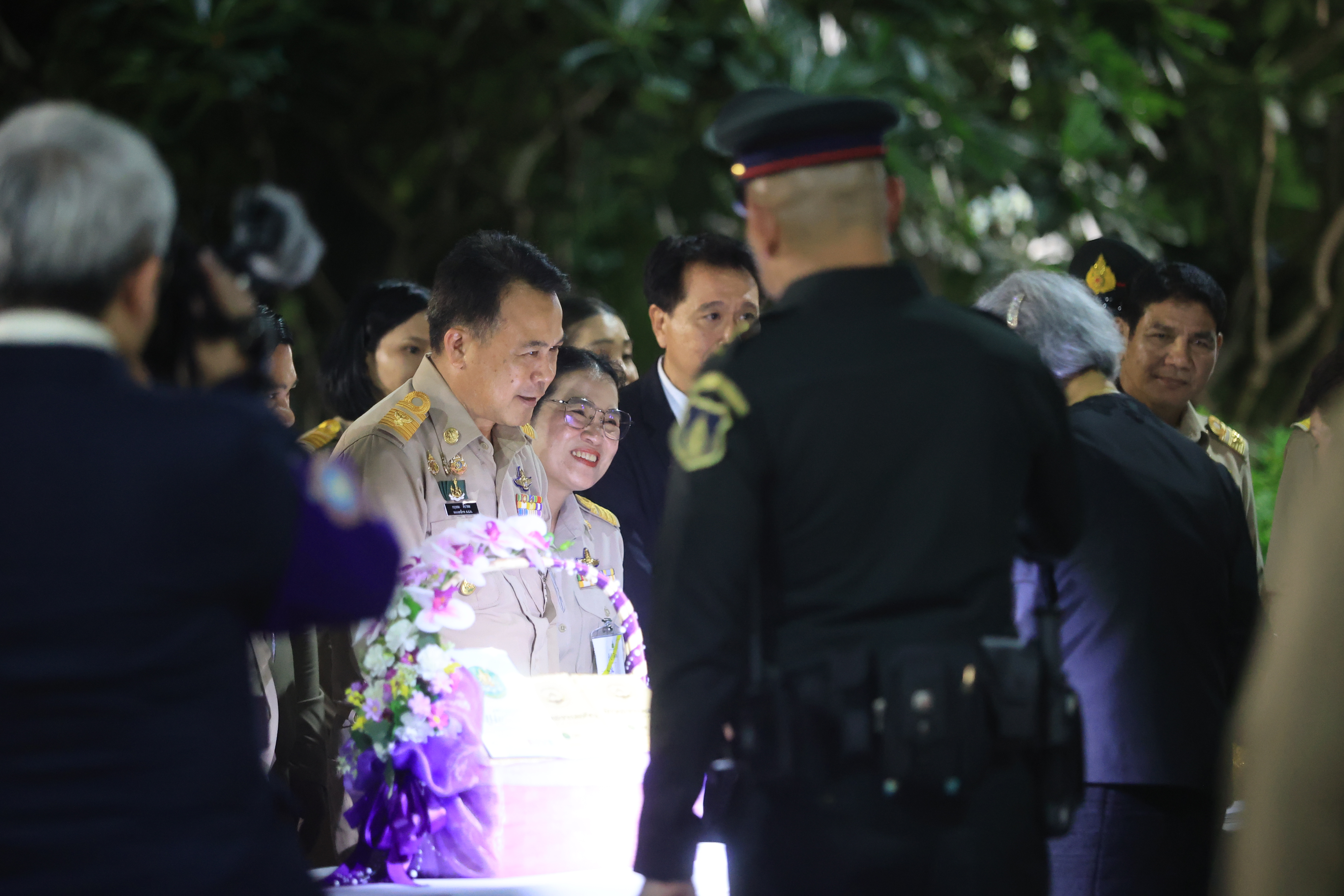 title - สำนักงานการปฏิรูปที่ดินเพื่อเกษตรกรรม ร่วมเฝ้าฯ รับเสด็จ สมเด็จพระกนิษฐาธิราชเจ้า กรมสมเด็จพระเทพรัตนราชสุดา ฯ สยามบรมราชกุมารี เสด็จพระราชดำเนินไปทรงเปิดงาน “สีสรรพรรณไม้ เทิดไท้บรมราชินีนาถ”